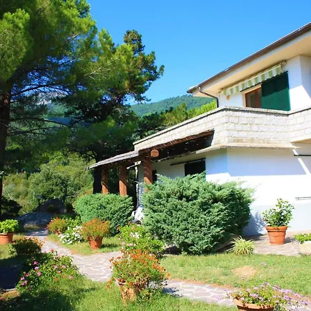 Sara 3 Apartman Pila